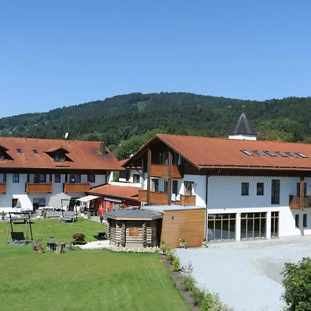 Bernrieder Hof Gmbh 4* ברנריד