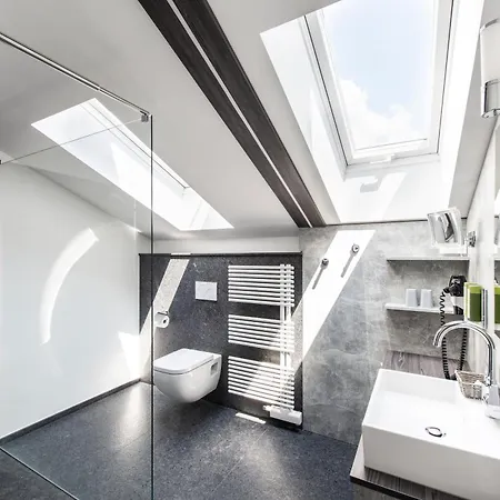 Bernrieder Hof Gmbh מלון 4*