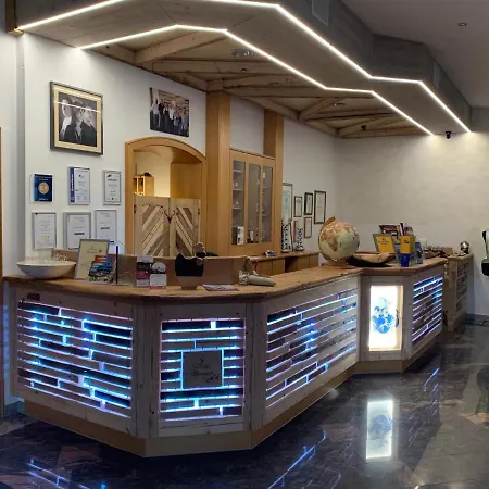 Bernrieder Hof Gmbh Hotel 4*