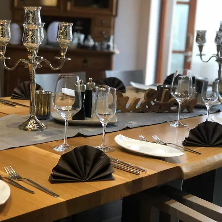 Bernrieder Hof Gmbh فندق بِرنريد