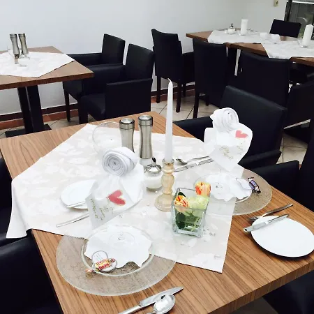 Bernrieder Hof Gmbh 酒店 4*