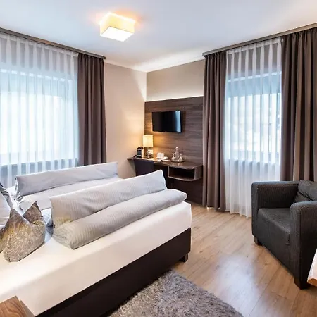 Bernrieder Hof Gmbh بِرنريد