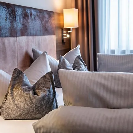 Bernrieder Hof Gmbh بِرنريد